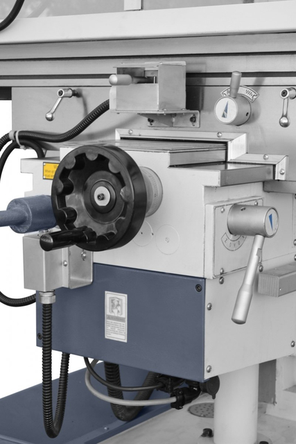 Máquina de moagem universal UWF 130 servo