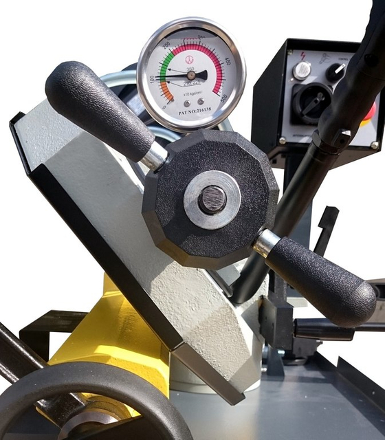 Banda de corte de metal serra BF 350 DS TF - Descendência manual e controladora