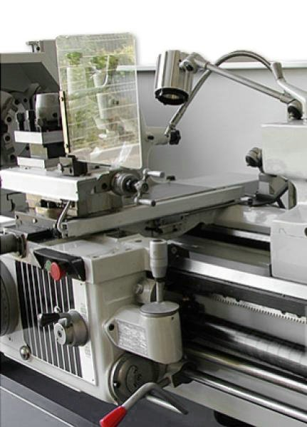 Torno universal 500 x 1000/1500/2000