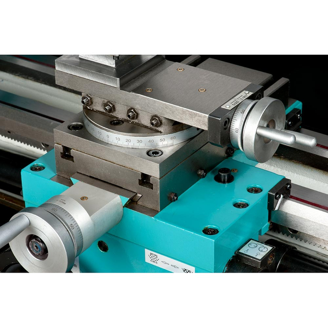  Série de engenheiros C8 torno