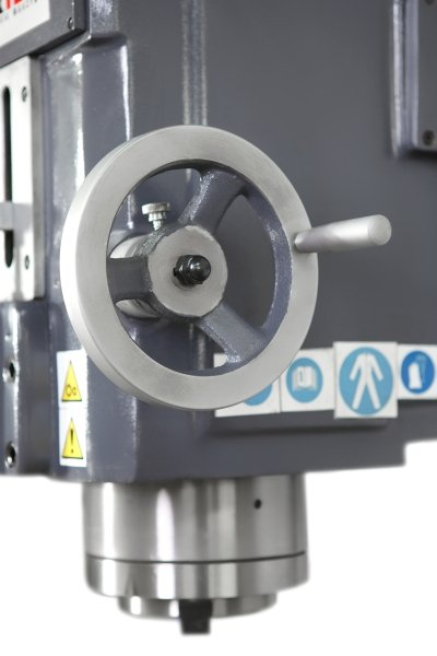 Máquina de moagem e perfuração UWF130