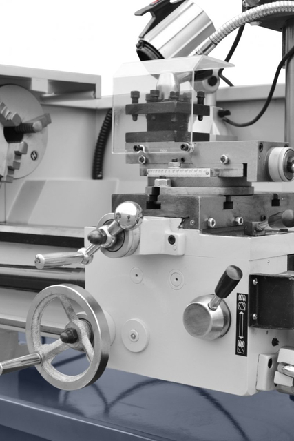 Tornando o torno e a máquina de moagem AT320