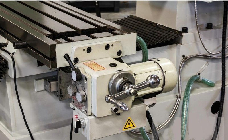 Máquina de perfuração e moagem com engrenagem ZX50K