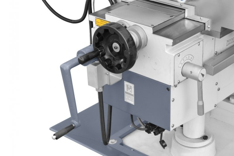 Máquina de moagem universal UWF 125 servo