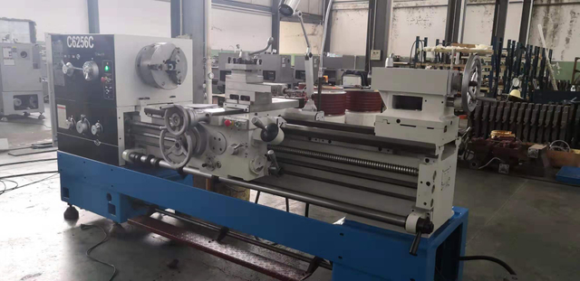 Torno convencional C6256C Big Spindle Hole Series 