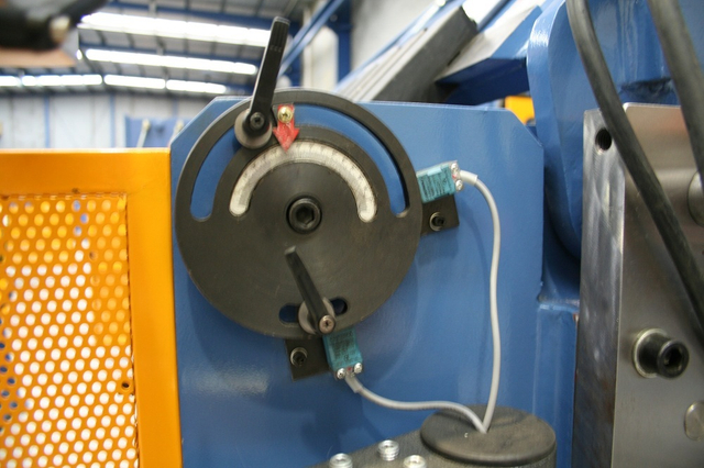 FHPB3204. Pasta PanBrake. Hidráulico completo. 3200mm x 4mm com configuração rápida do ângulo.