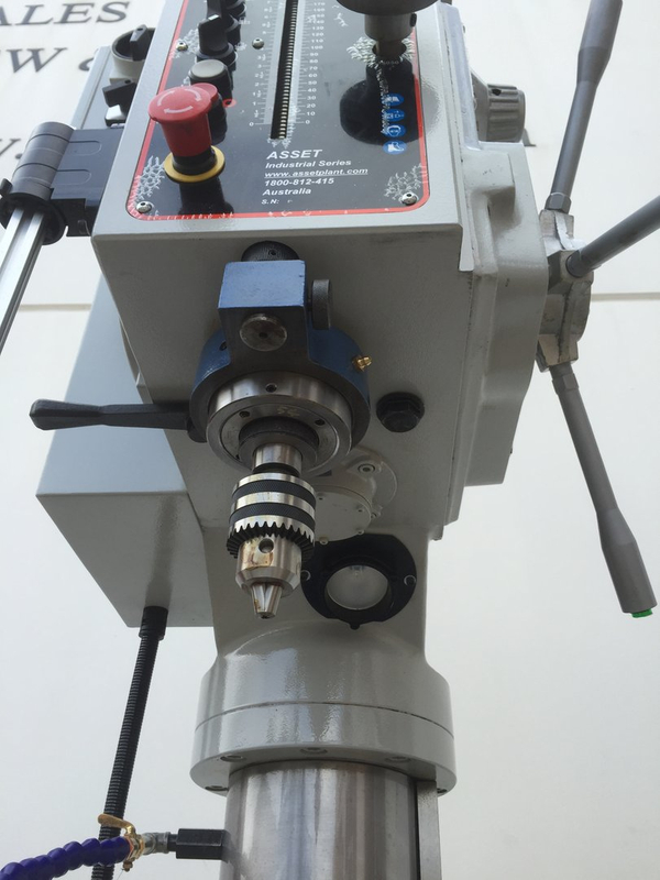 Gpd50ar. 415Volt, exercícios de cabeça com engrenagem com capacidade de 50 mm com alimentação de energia, tabela de energia para cima e para baixo, líquido de arrefecimento