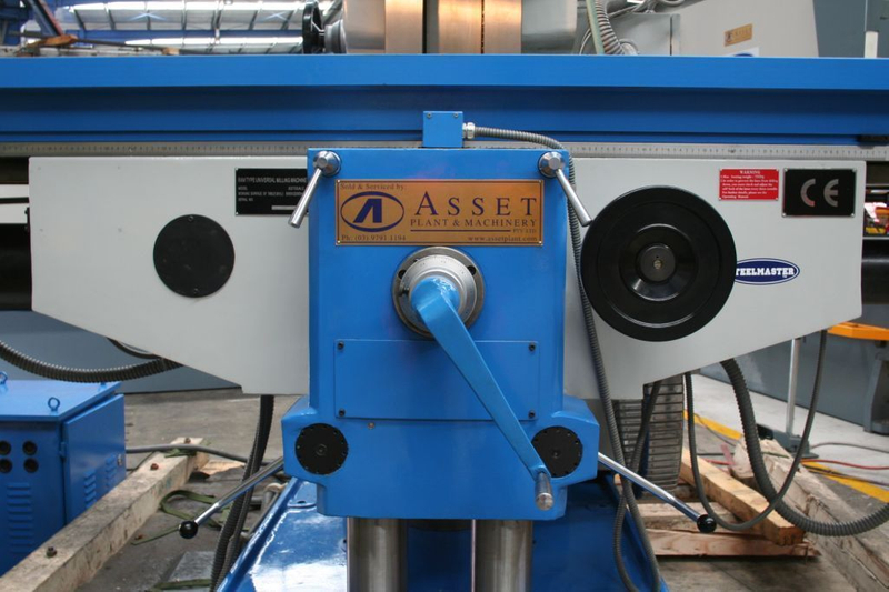 MHD2000. Universal Mill. Tabela ISO 50, 2000mm x 500mm, 3 eixos servo e feeds,