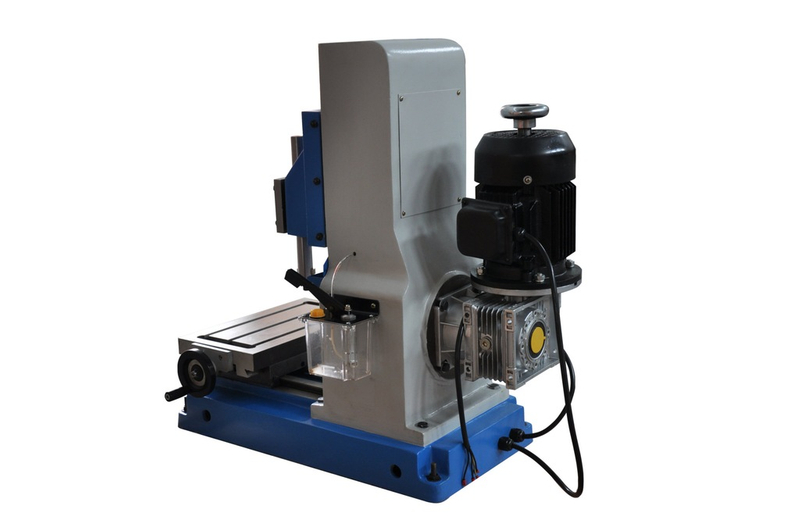  Pequena máquina de slotting b5012