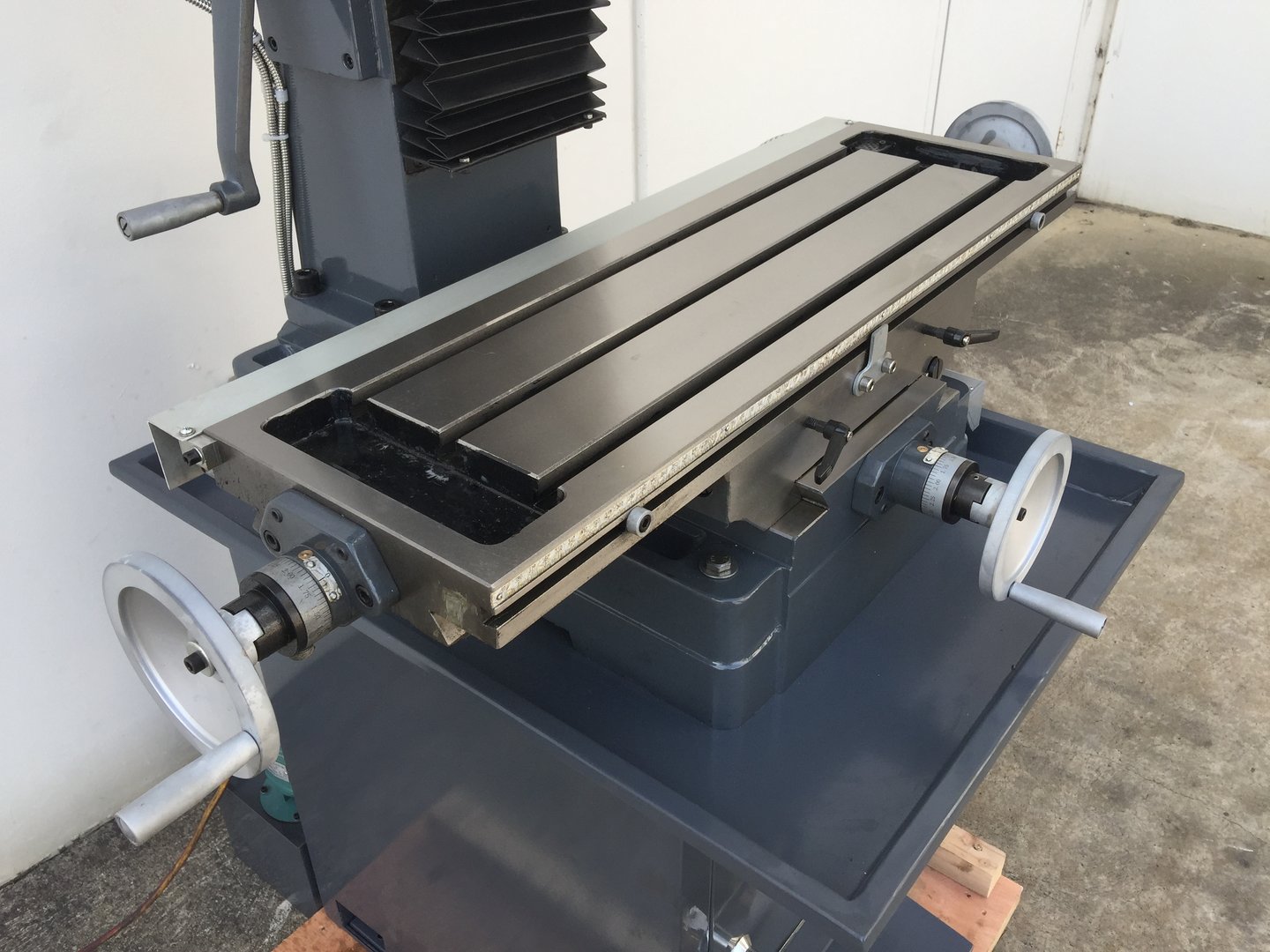 MD45. Broca de moinho. STEEILMASTER DRIVENTE DE CABEÇA DE ENGENHA, LUIDES DEVETAIL, LEITO, LUZ DE TRABALHO DE LED