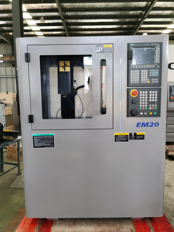 Máquina de moagem CNC XK7113 com o 4º eixo opcional