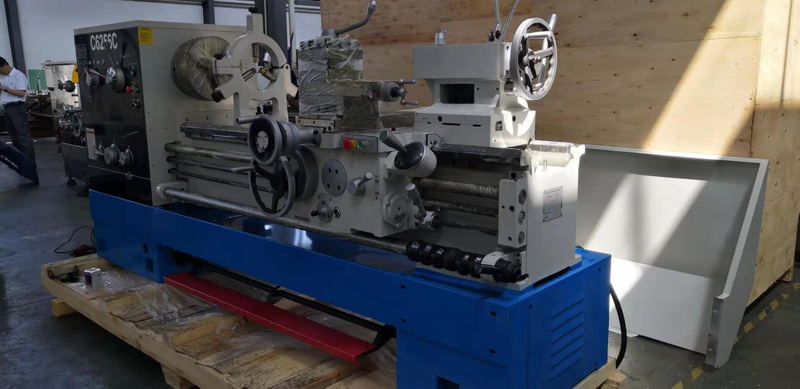 Torno convencional C6256C Big Spindle Hole Series 