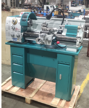 Torno de bancada CQ6128 x610