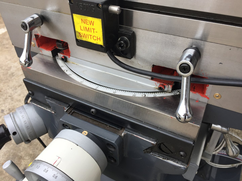 MGH50W. Universal Mill Steelmaster. Velocidade variável, unidade de engrenagem com 3 eixos de leitura digital