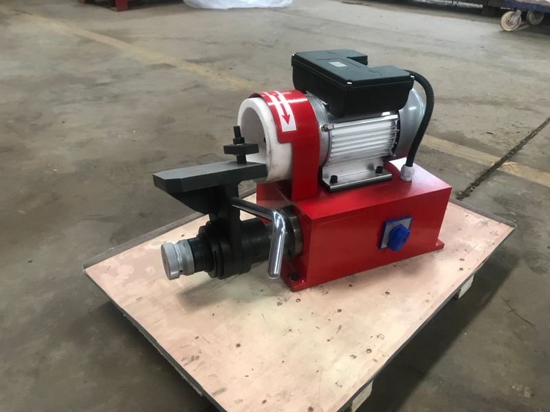 Máquina de moagem de tampa e haste DM50
