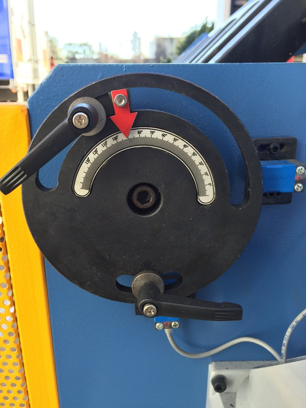 FHPB2504. Pasta PanBrake. Hidráulico completo. 2500 mm x 4mm com configuração rápida de dobra do ângulo.