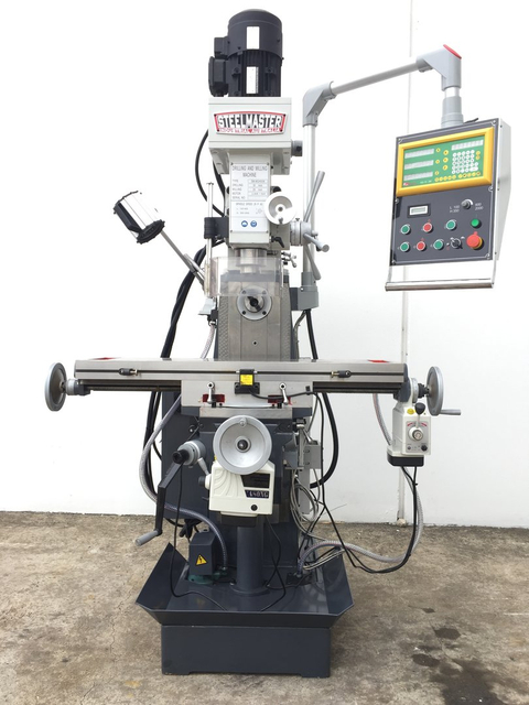 MGH50W. Universal Mill Steelmaster. Velocidade variável, unidade de engrenagem com 3 eixos de leitura digital