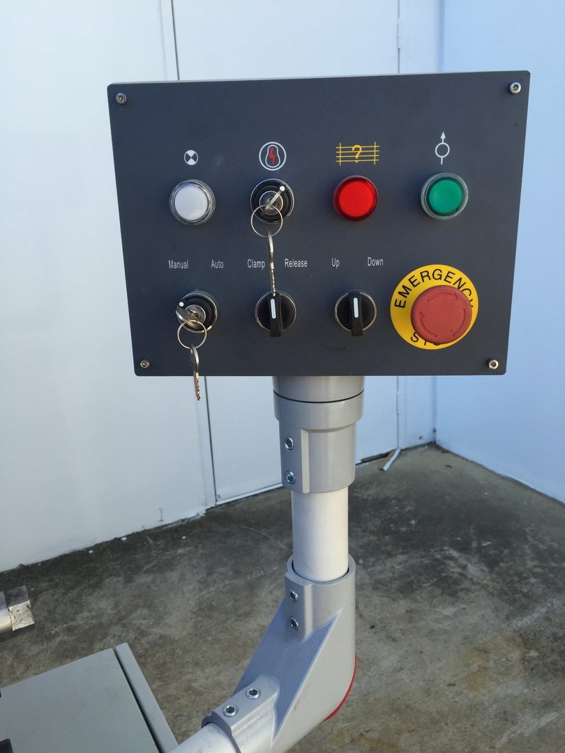 FHPB1304. Pasta PanBrake. Hidráulico completo. 1300 mm x 4mm com configuração rápida de dobra do ângulo.