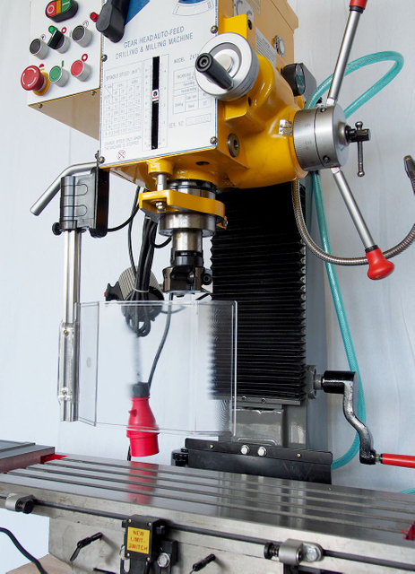 Máquina de perfuração e moagem de alimentação automática XL7045BP (coluna quadrada com refrigerante)))