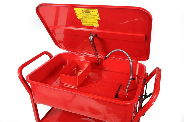 90 LITER VERRIJDBARE ONTVETTERBAK MET POMP